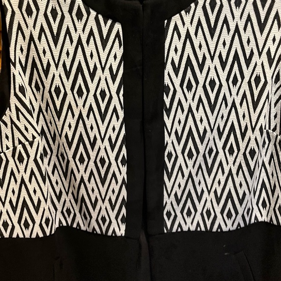 08. WOMENS CHICO’S 3/XL DETAIL JACKET - Picture 3 of 6